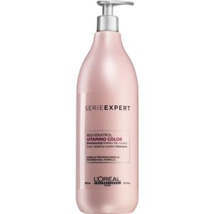 L’Oréal Professionnel Serie Expert Vitamino Color Resveratrol rozjasňujúci a posilňujúci šampón pre farbené vlasy 980 ml
