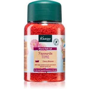 Kneipp Favourite Time soľ do kúpeľa Cherry Blossom 500 g