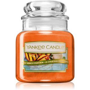 Yankee Candle Grilled Peaches & Vanilla vonná sviečka Classic malá 104 g