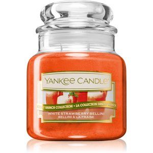Yankee Candle White Strawberry Bellini vonná sviečka Classic malá 104 g