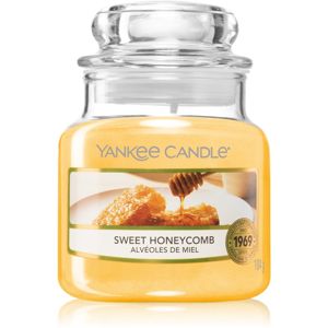 Yankee Candle Sweet Honeycomb vonná sviečka 104 g
