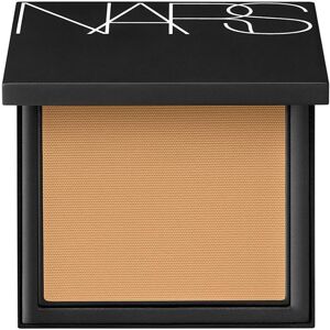 NARS All Day Luminous rozjasňujúci kompaktný make-up s púdrovým efektom odtieň 6255 Stromboli 10 g