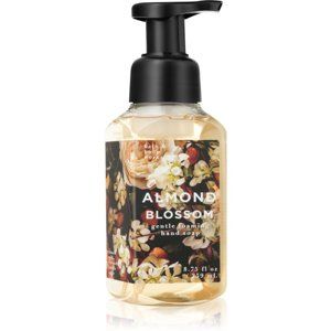 Bath & Body Works Almond Blossom penové mydlo na ruky