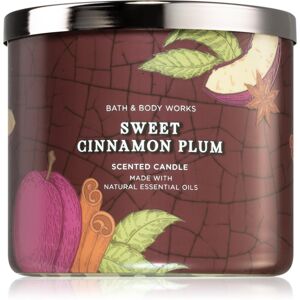 Bath & Body Works Sweet Cinnamon Plum vonná sviečka 411 g