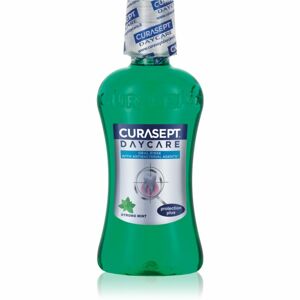Curasept Daycare Strong Mint ústna voda pre kompletnú ochranu zubov a svieži dych 250 ml