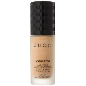 Gucci Face Lustrous Glow Foundation make-up pre rozjasnenie pleti SPF 25 odtieň 080 30 ml