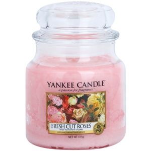 Yankee Candle Fresh Cut Roses vonná sviečka Classic malá 411 g
