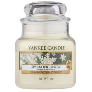 Yankee Candle Sparkling Snow vonná sviečka 104 g Classic malá